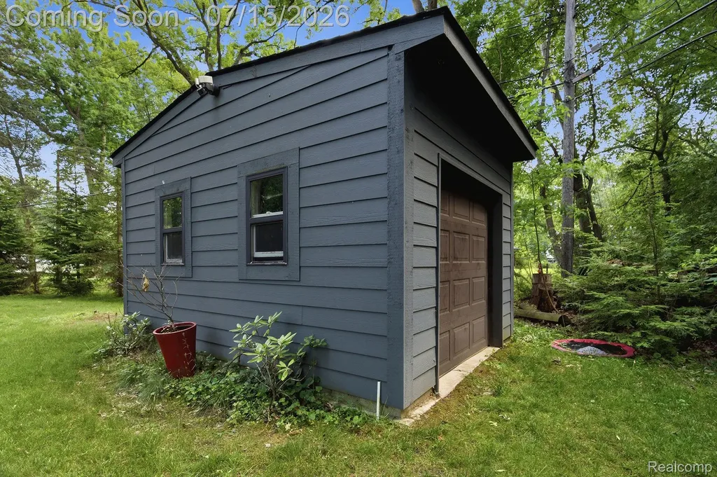 1258 Priscilla Lane Rochester Hills City MI 48309