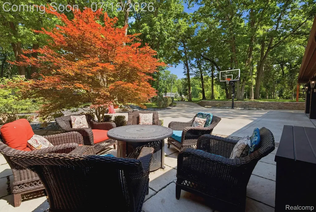 1258 Priscilla Lane Rochester Hills City MI 48309