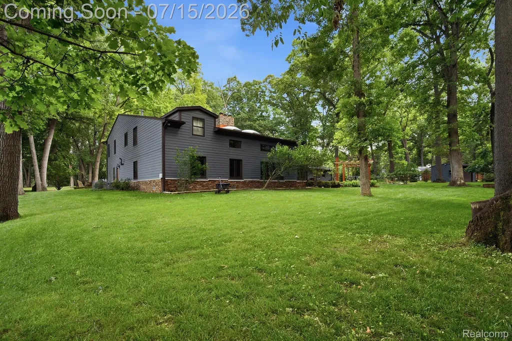 1258 Priscilla Lane Rochester Hills City MI 48309