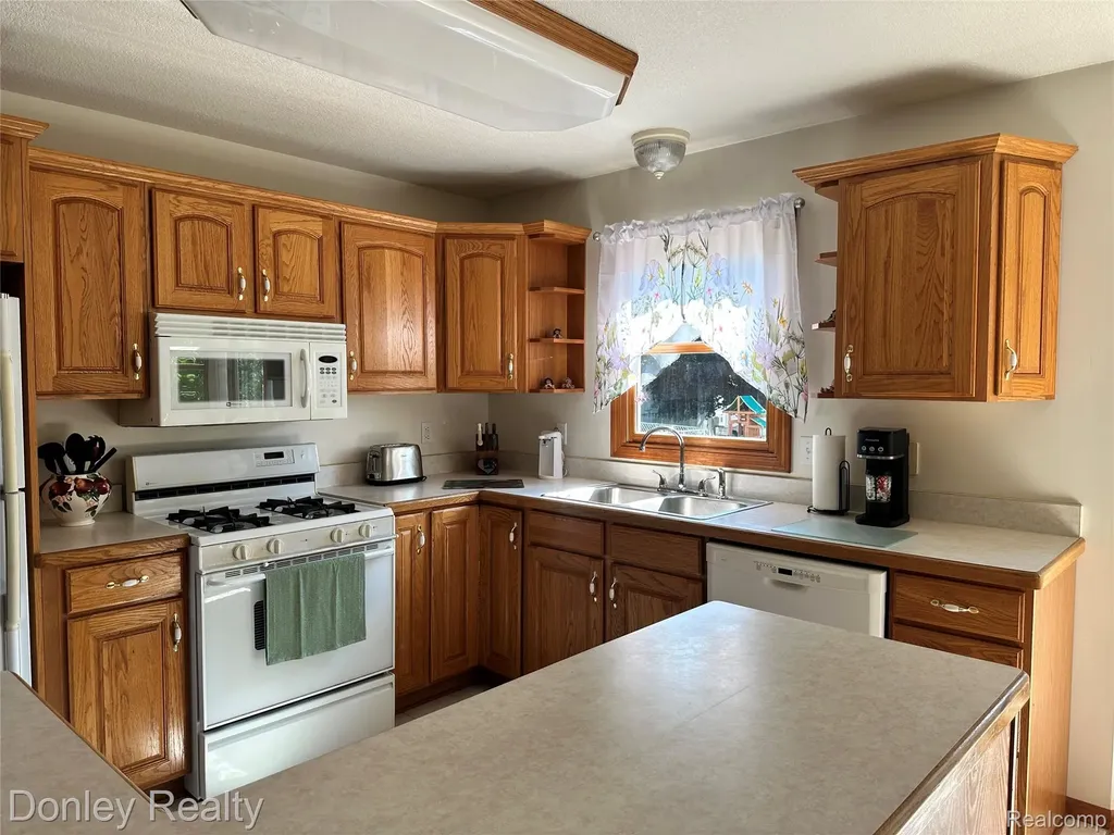 3323 River Street Kingston Village MI 48741