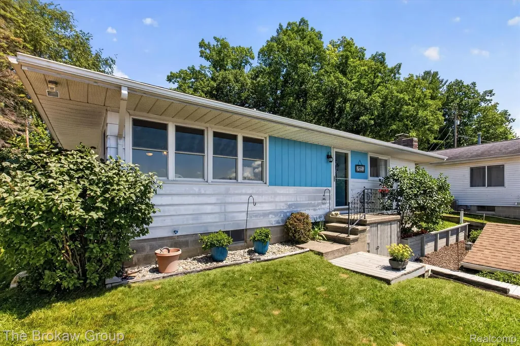 393 N Sage Lake Road Hill Township MI 48739