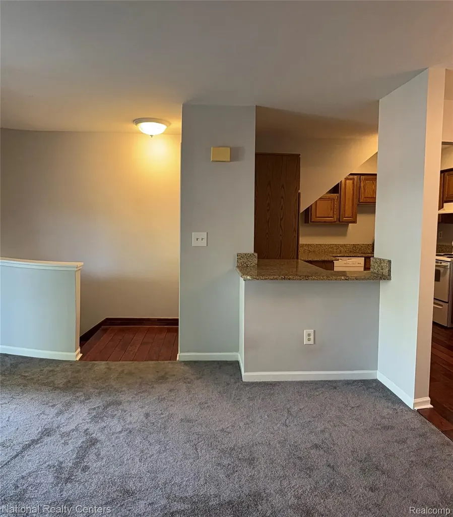 212 Pinewood Drive Plymouth City MI 48170