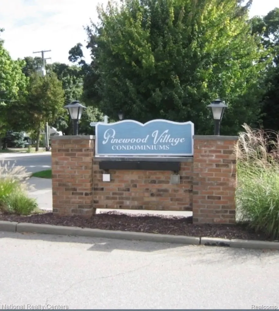 212 Pinewood Drive Plymouth City MI 48170
