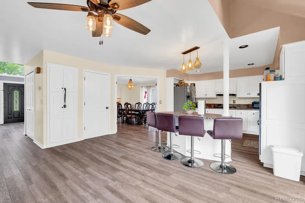 36832 Melbourne Drive Sterling Heights City MI 48312