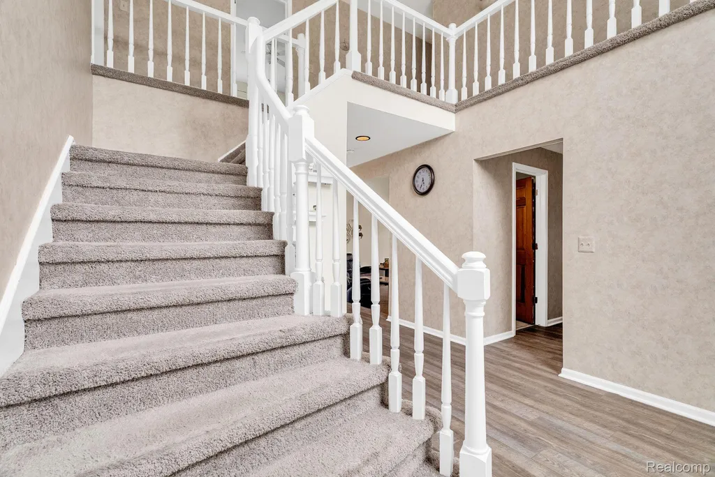36832 Melbourne Drive Sterling Heights City MI 48312