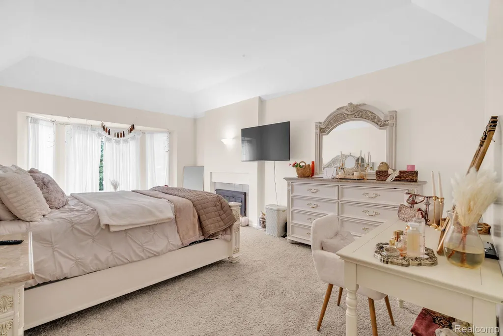 36832 Melbourne Drive Sterling Heights City MI 48312