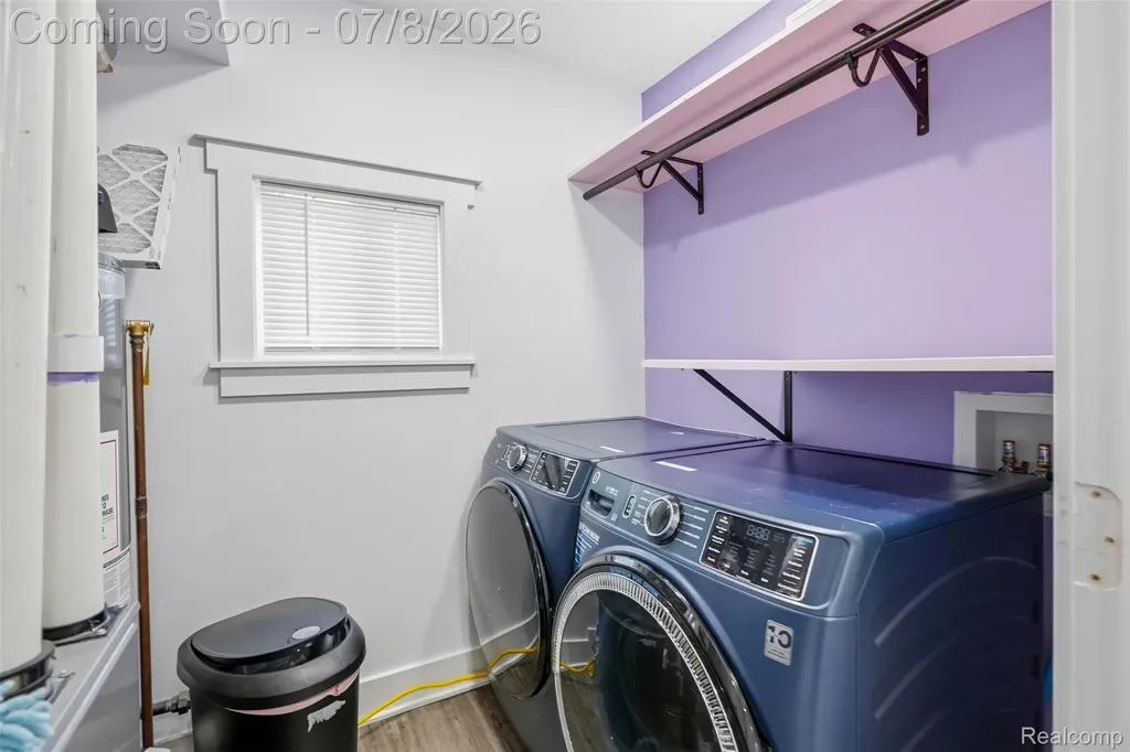 11369 Cadillac Avenue Warren City MI 48089
