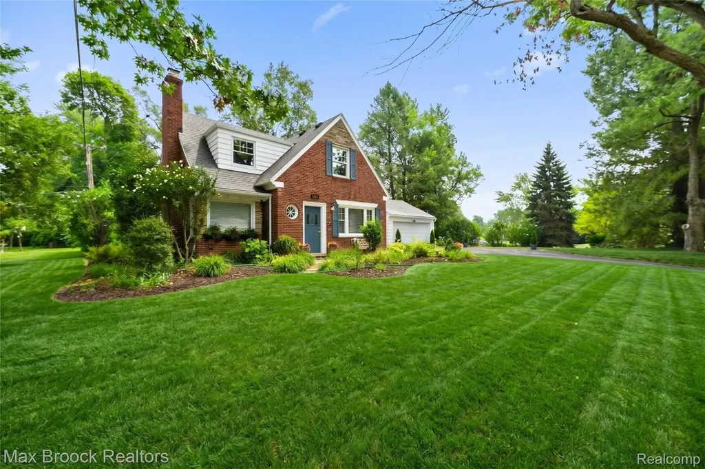 2425 Rutherford Road Bloomfield Hills City MI 48302