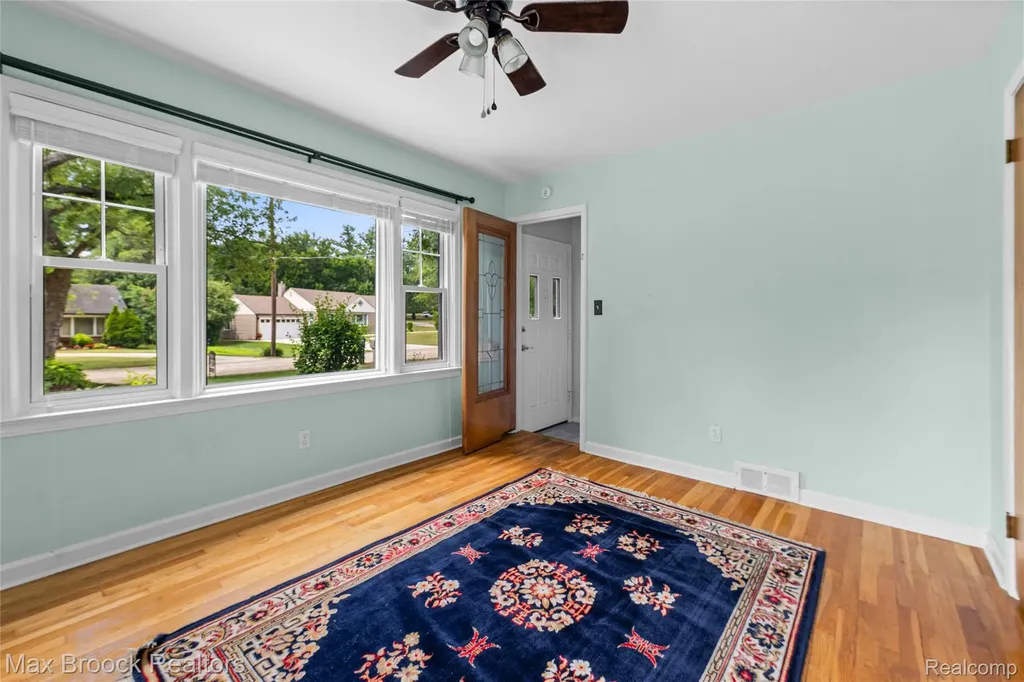 2425 Rutherford Road Bloomfield Hills City MI 48302