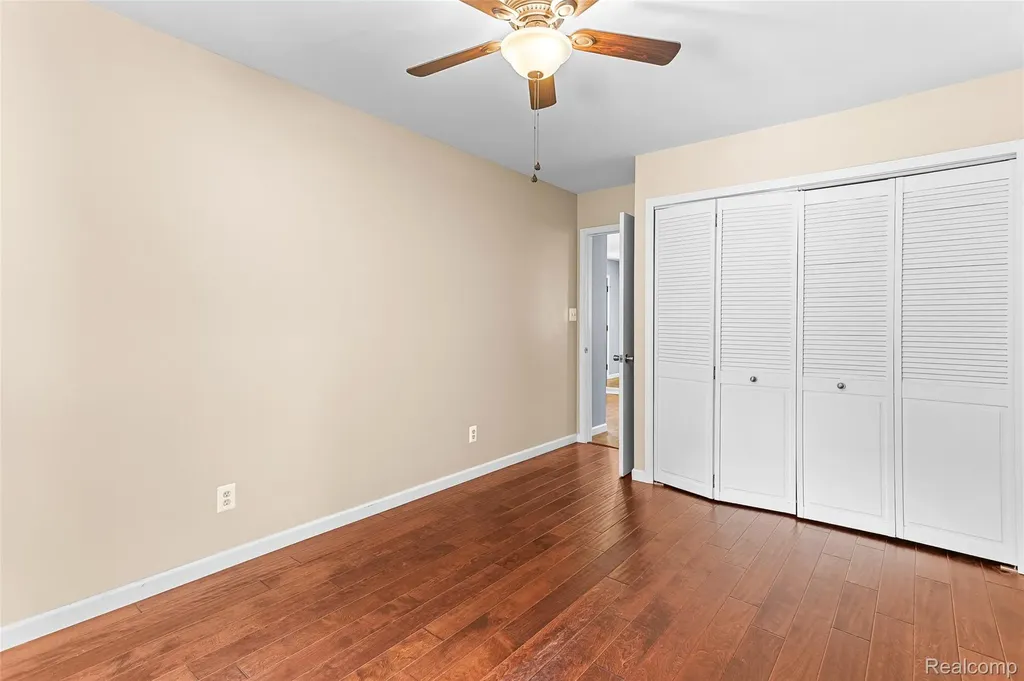 3322 Royal Boulevard Commerce Charter Township MI 48382