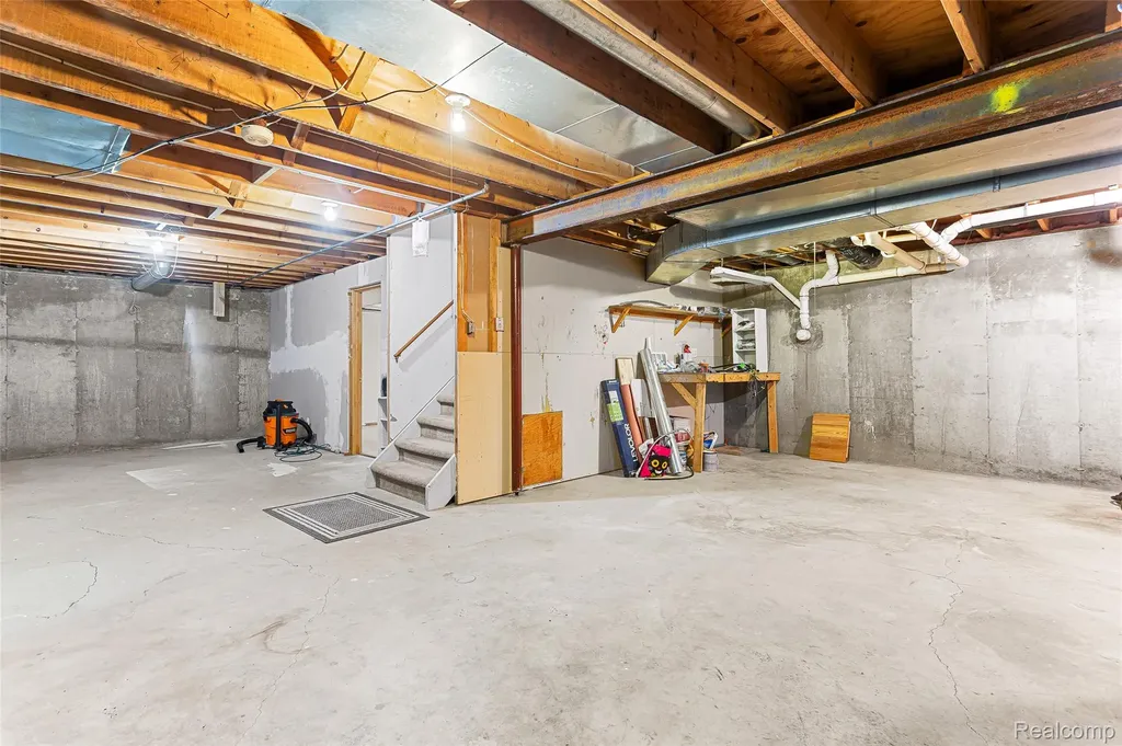3322 Royal Boulevard Commerce Charter Township MI 48382