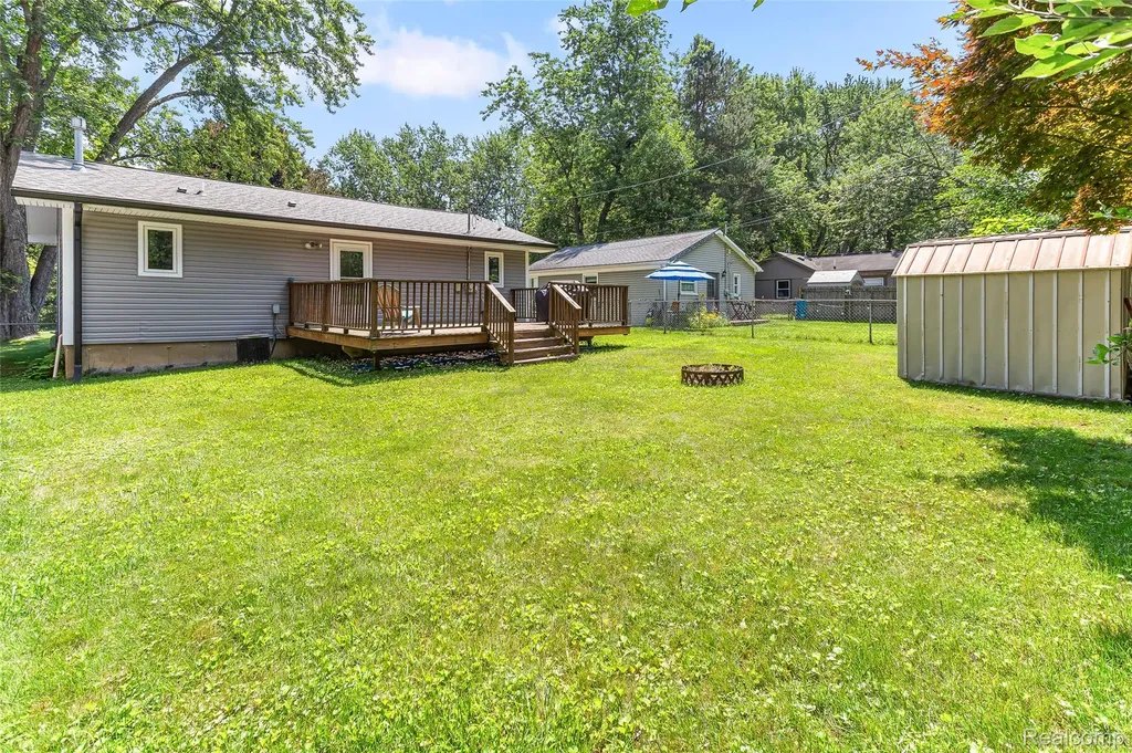 3322 Royal Boulevard Commerce Charter Township MI 48382