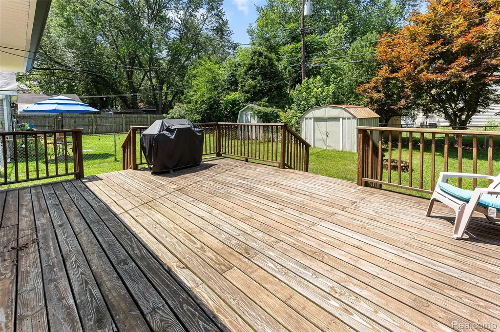 3322 Royal Boulevard Commerce Charter Township MI 48382