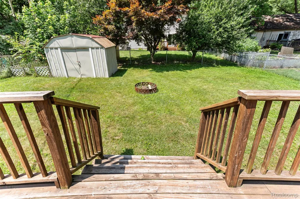 3322 Royal Boulevard Commerce Charter Township MI 48382
