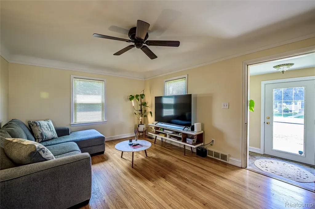 3566 Buckingham Avenue Berkley City MI 48072
