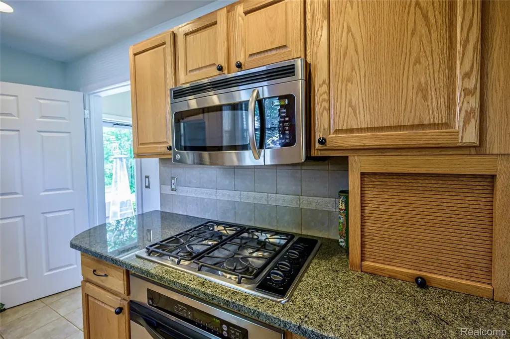 3566 Buckingham Avenue Berkley City MI 48072