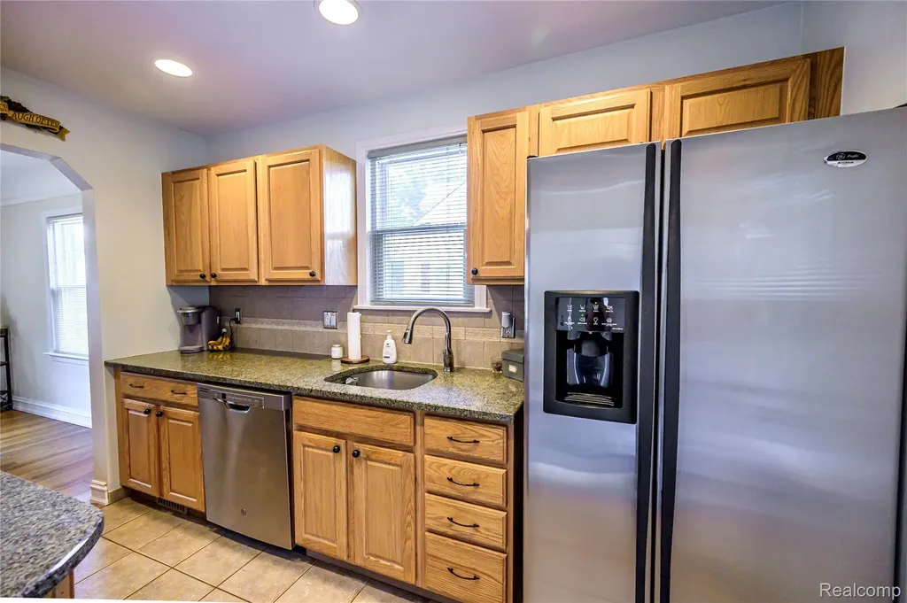 3566 Buckingham Avenue Berkley City MI 48072