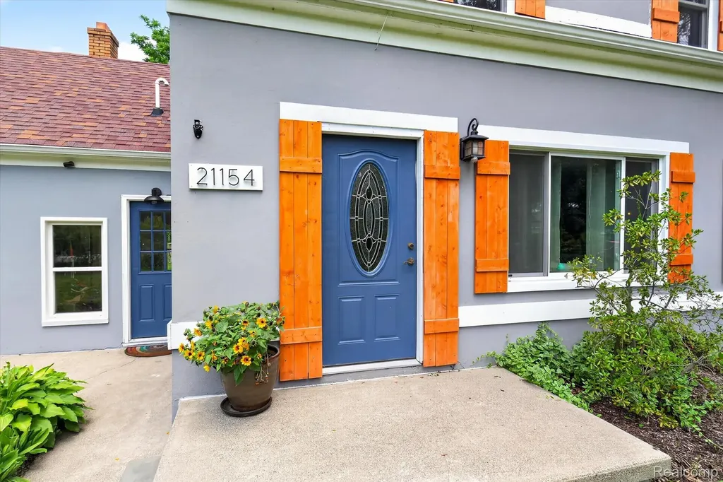 21154 Flanders Street Farmington Hills City MI 48335