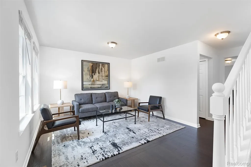 21422 Navarra Drive Lyon Charter Township MI 48178