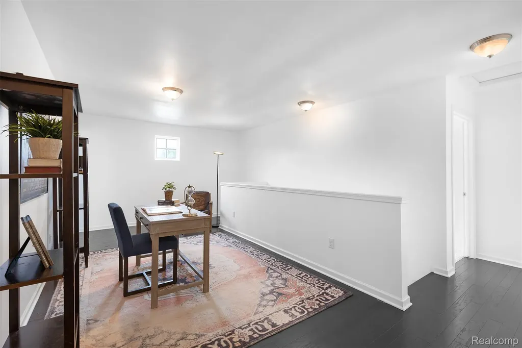21422 Navarra Drive Lyon Charter Township MI 48178