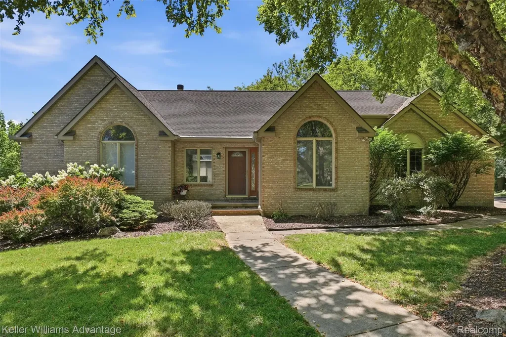 7498 Quail Ridge Drive Dexter City MI 48130