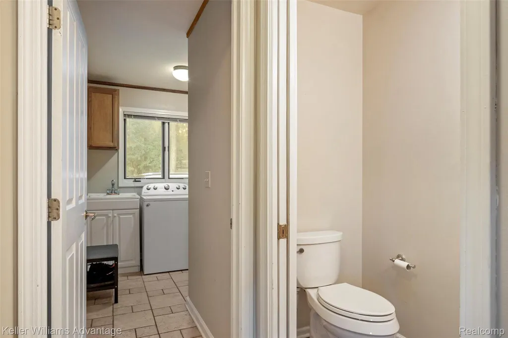 7498 Quail Ridge Drive Dexter City MI 48130