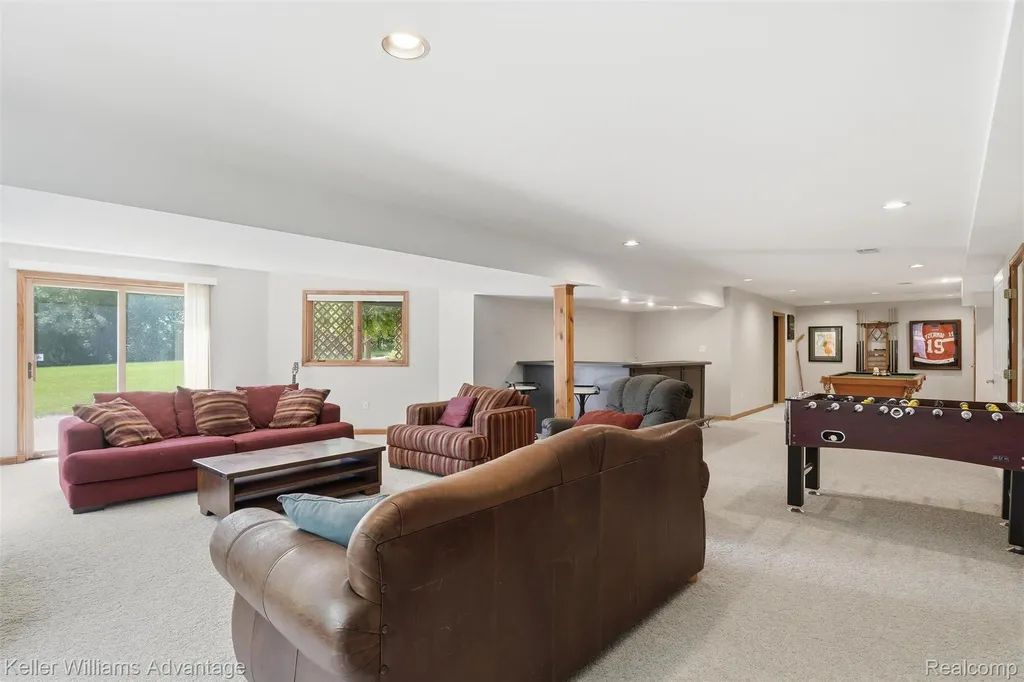 7498 Quail Ridge Drive Dexter City MI 48130
