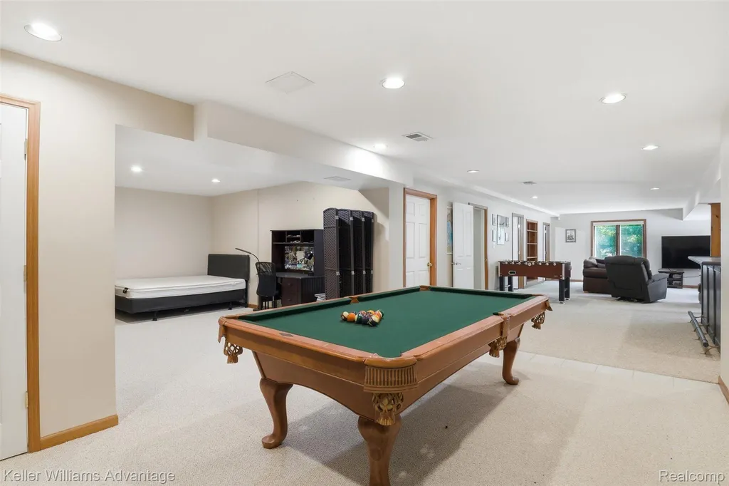 7498 Quail Ridge Drive Dexter City MI 48130