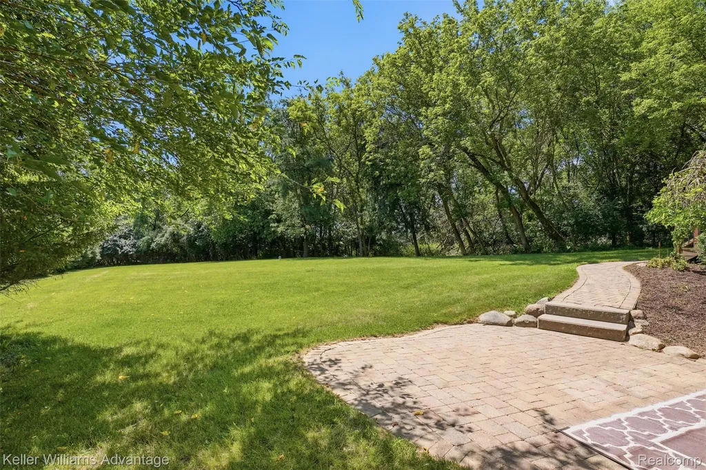 7498 Quail Ridge Drive Dexter City MI 48130