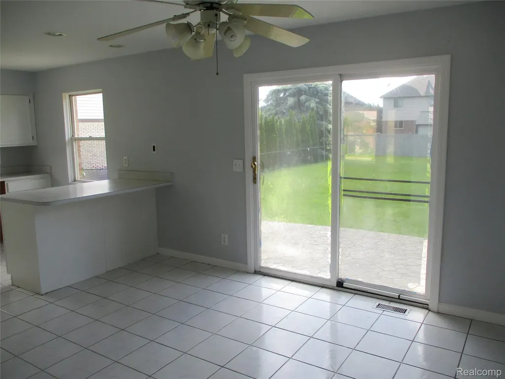 33443 Paoletti Fraser City MI 48026
