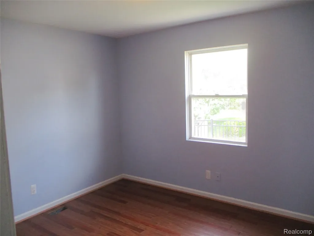 33443 Paoletti Fraser City MI 48026