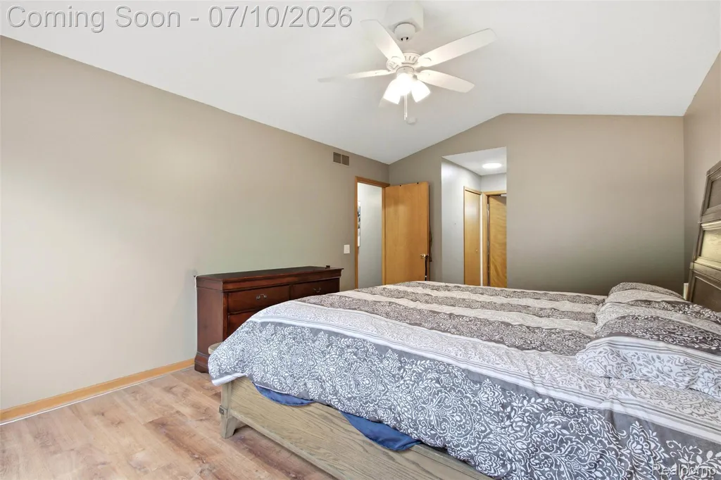 2223 Fairway Circle Canton Charter Township MI 48188
