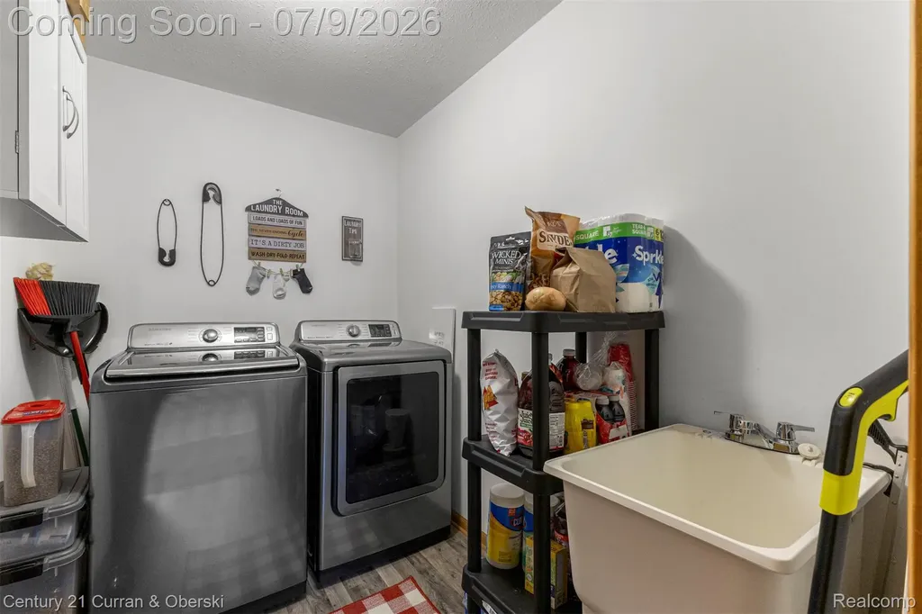 366 Marigold Circle Westland City MI 48185