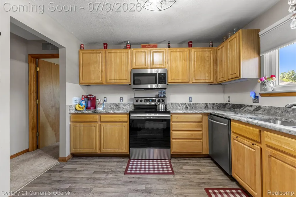 366 Marigold Circle Westland City MI 48185