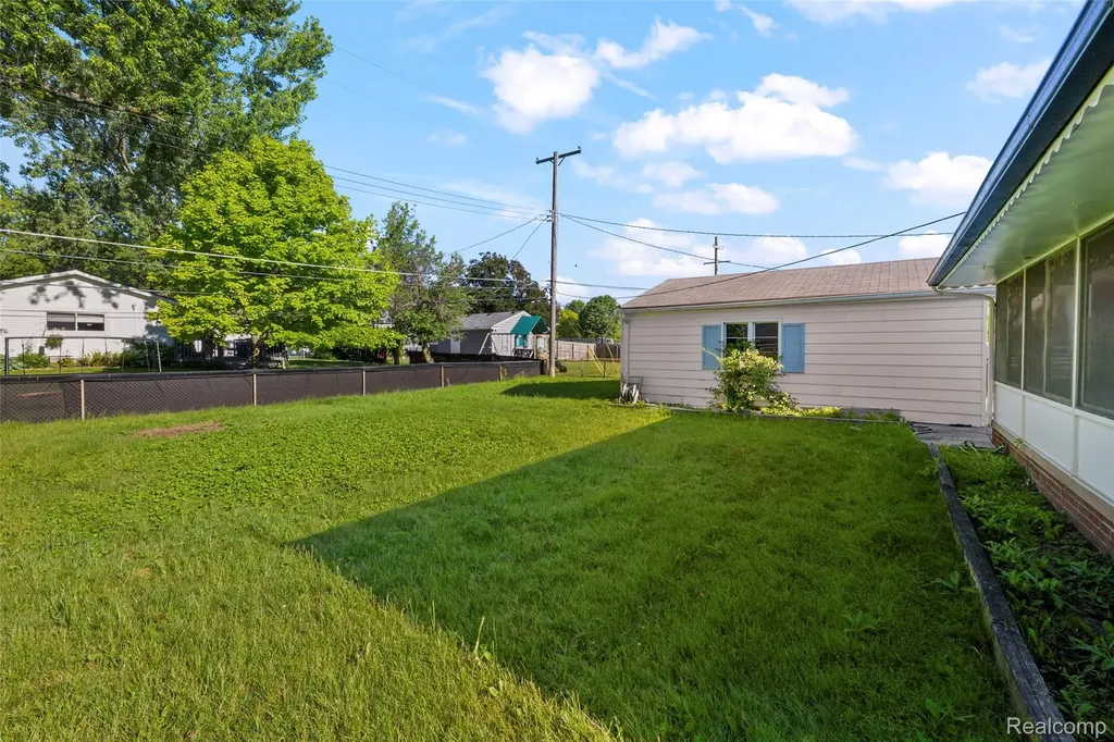 14847 Ingram Street Livonia City MI 48154