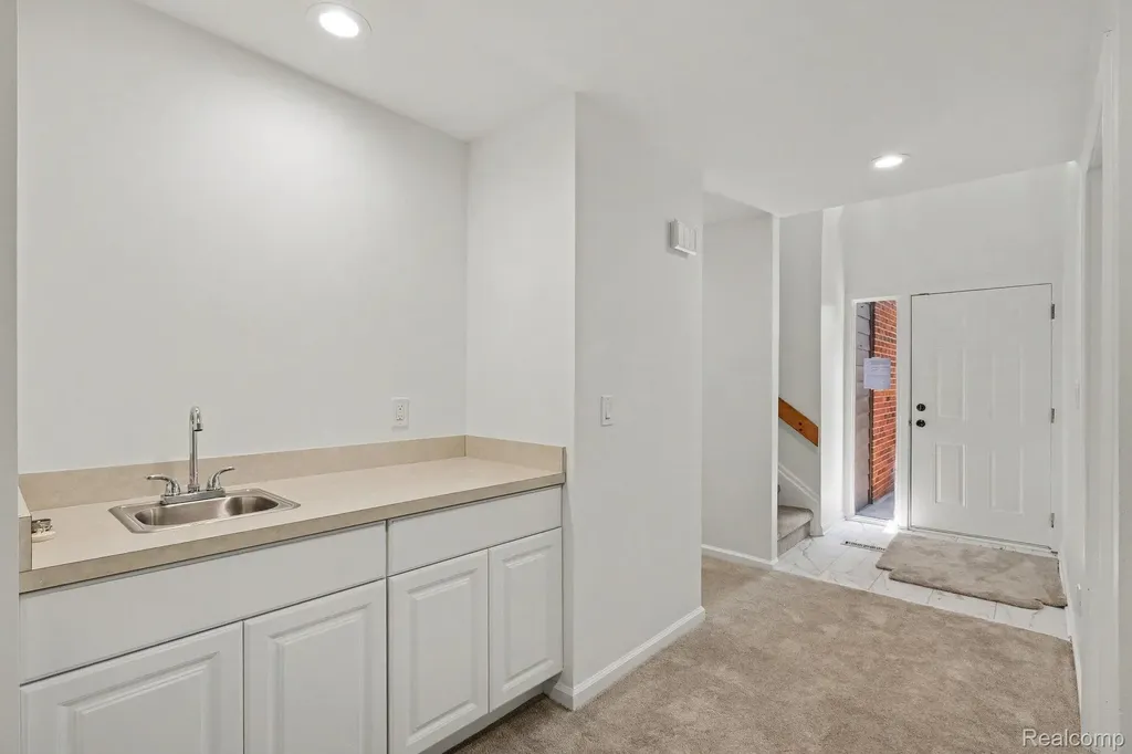 2056 Walden Court Flint Charter Township MI 48532