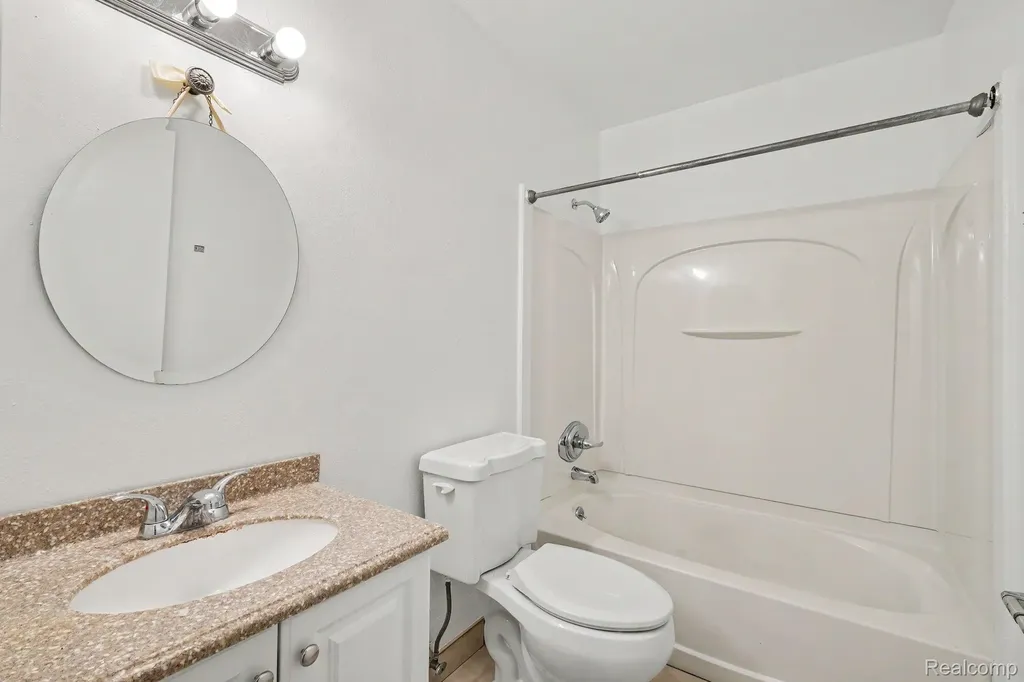 2056 Walden Court Flint Charter Township MI 48532
