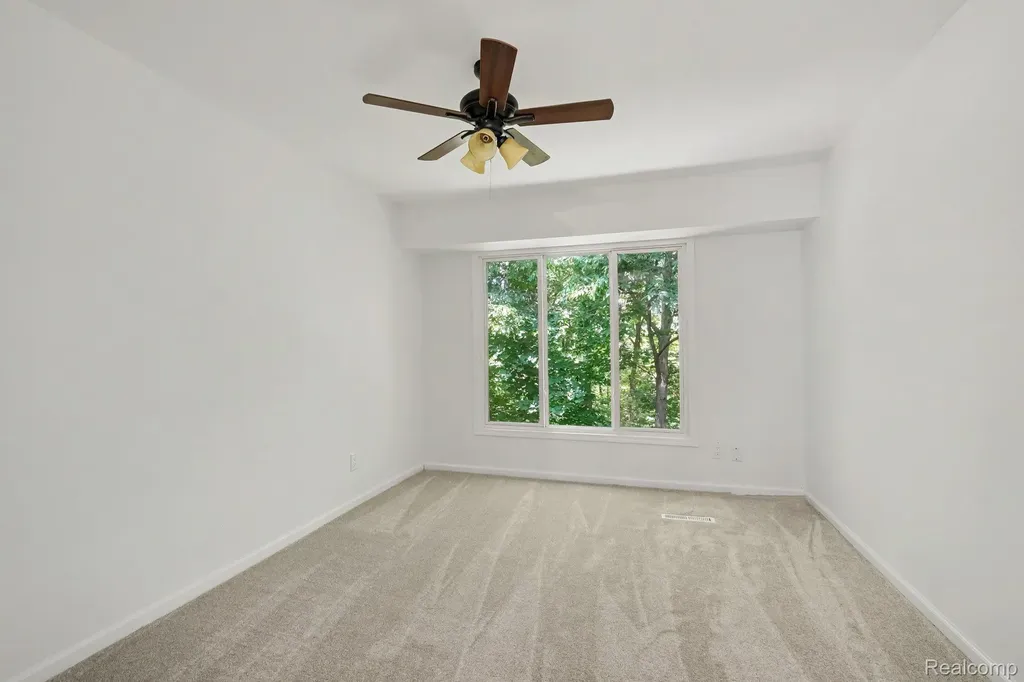 2056 Walden Court Flint Charter Township MI 48532