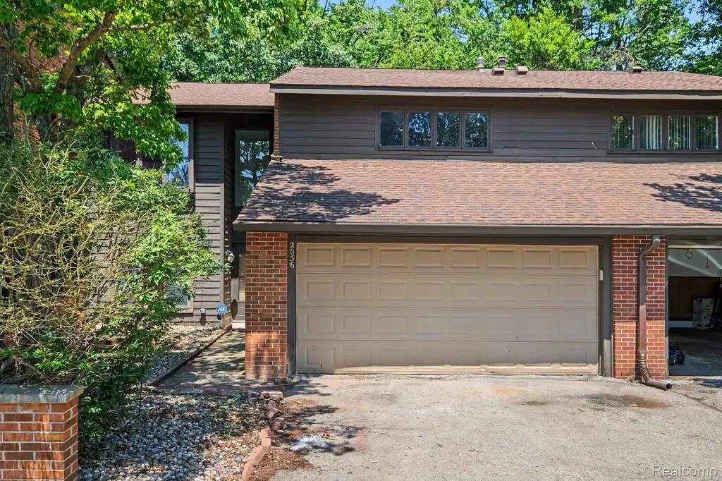 2056 Walden Court Flint Charter Township MI 48532