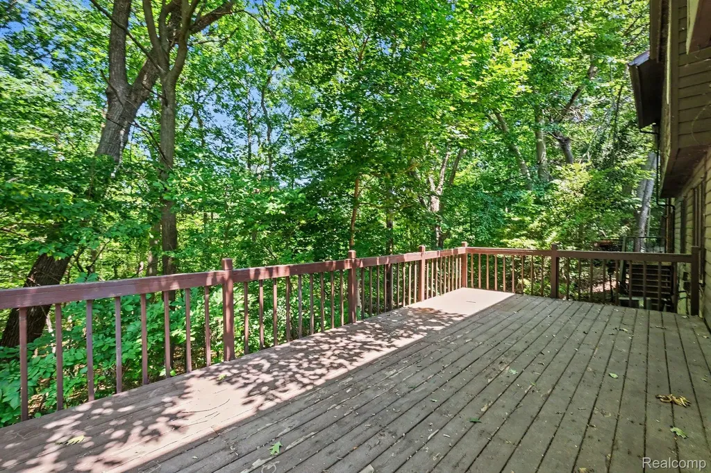 2056 Walden Court Flint Charter Township MI 48532