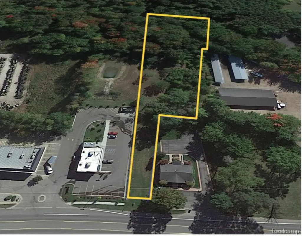 4040 Grange Hall Road Holly Village MI 48442