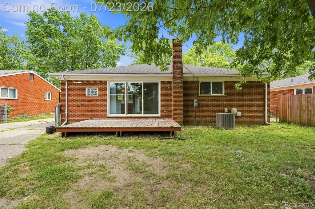 8843 Headley Drive Sterling Heights City MI 48314