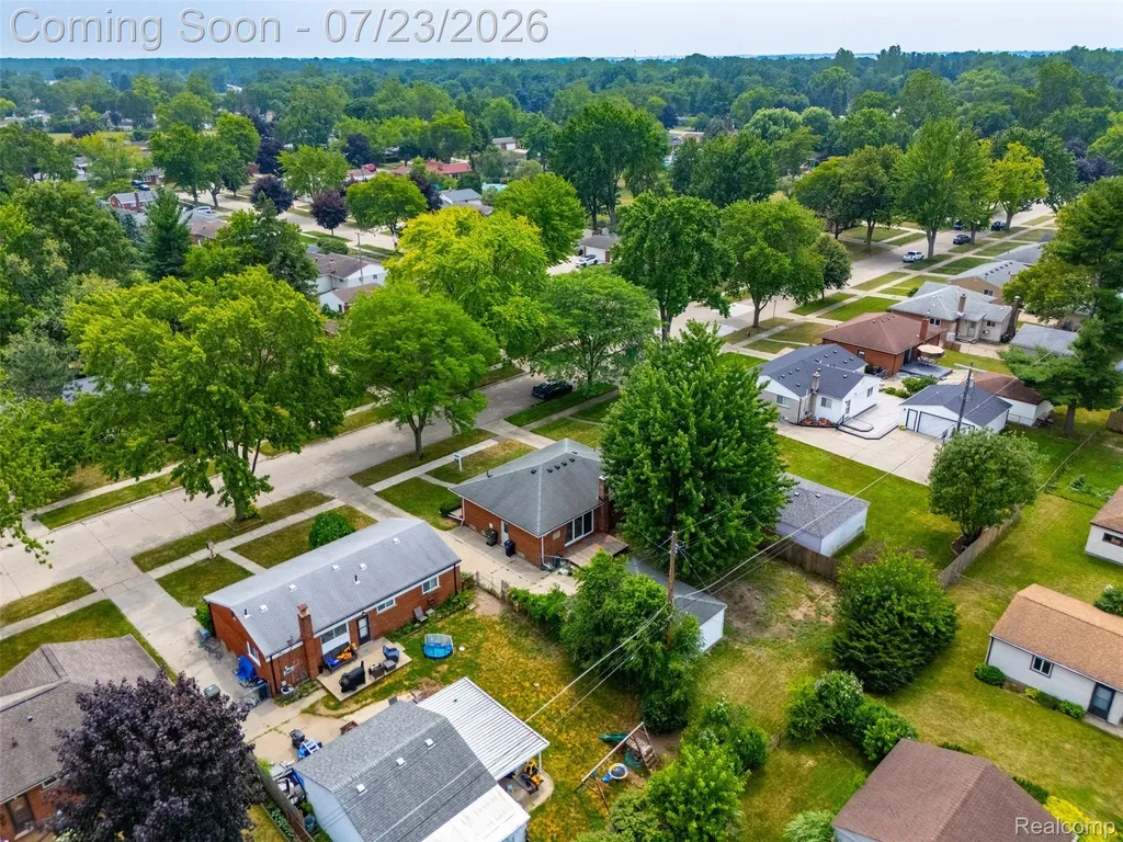 8843 Headley Drive Sterling Heights City MI 48314