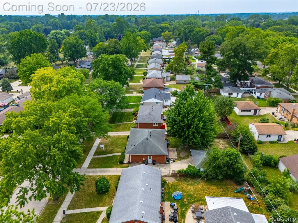8843 Headley Drive Sterling Heights City MI 48314