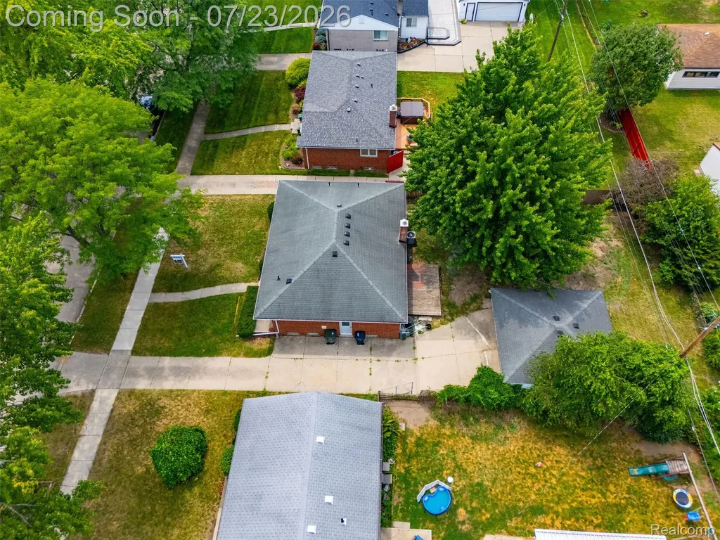 8843 Headley Drive Sterling Heights City MI 48314
