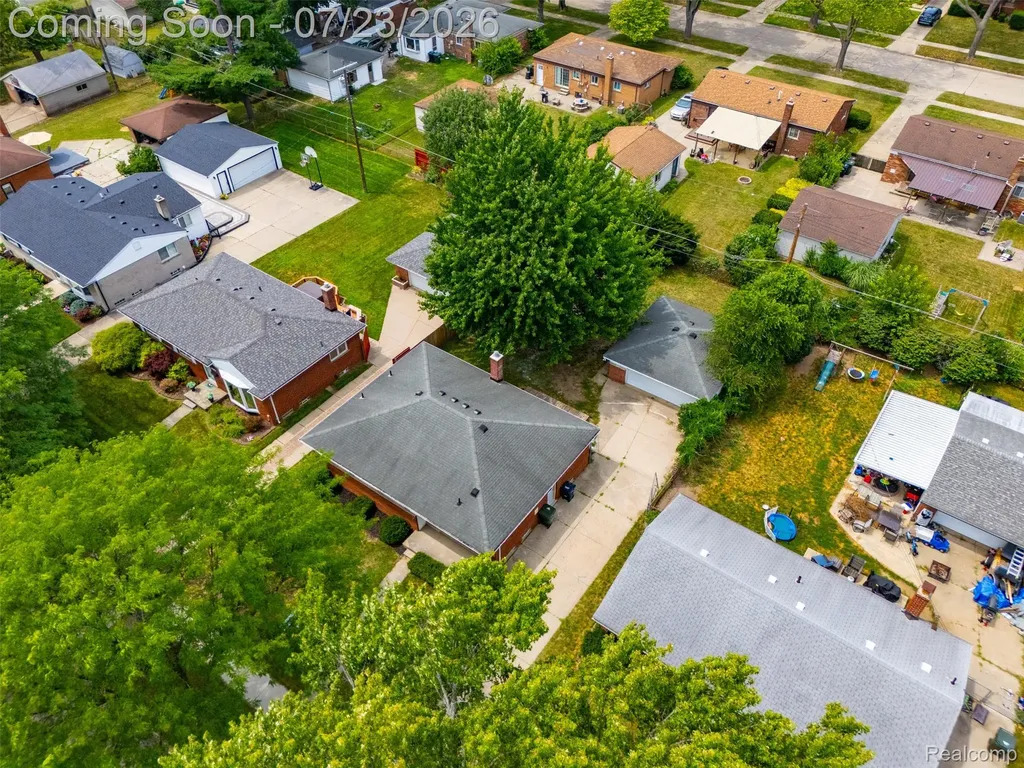 8843 Headley Drive Sterling Heights City MI 48314