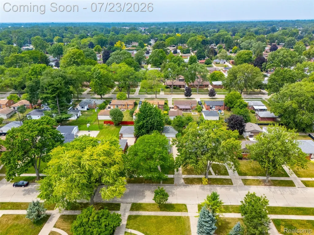 8843 Headley Drive Sterling Heights City MI 48314