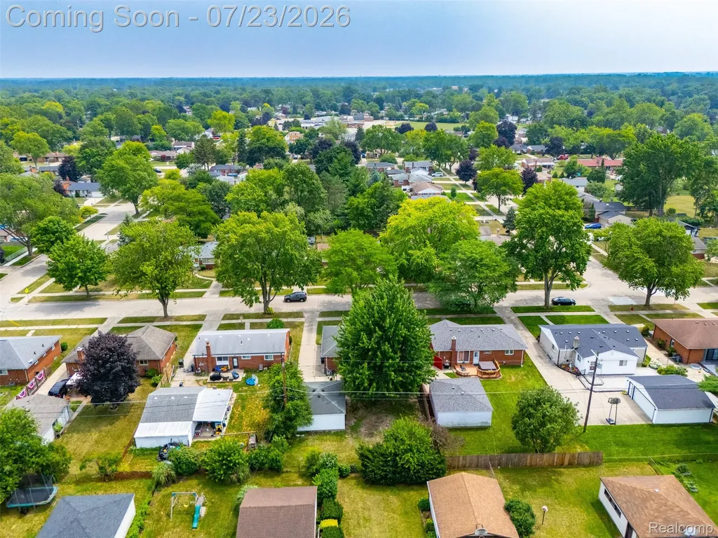 8843 Headley Drive Sterling Heights City MI 48314