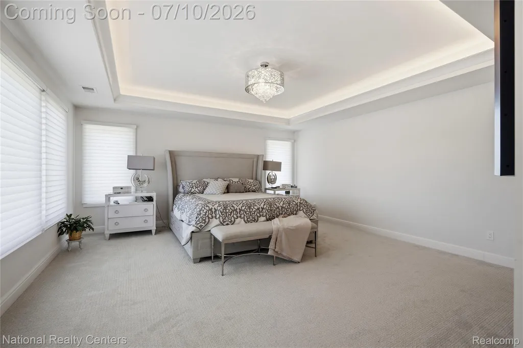 3142 Holburn Court Oakland Charter Township MI 48363