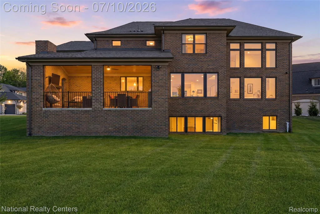 3142 Holburn Court Oakland Charter Township MI 48363